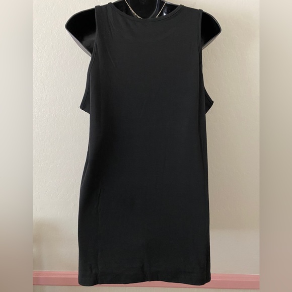 Vote We’re Ruthless Tank - Picture 7 of 12